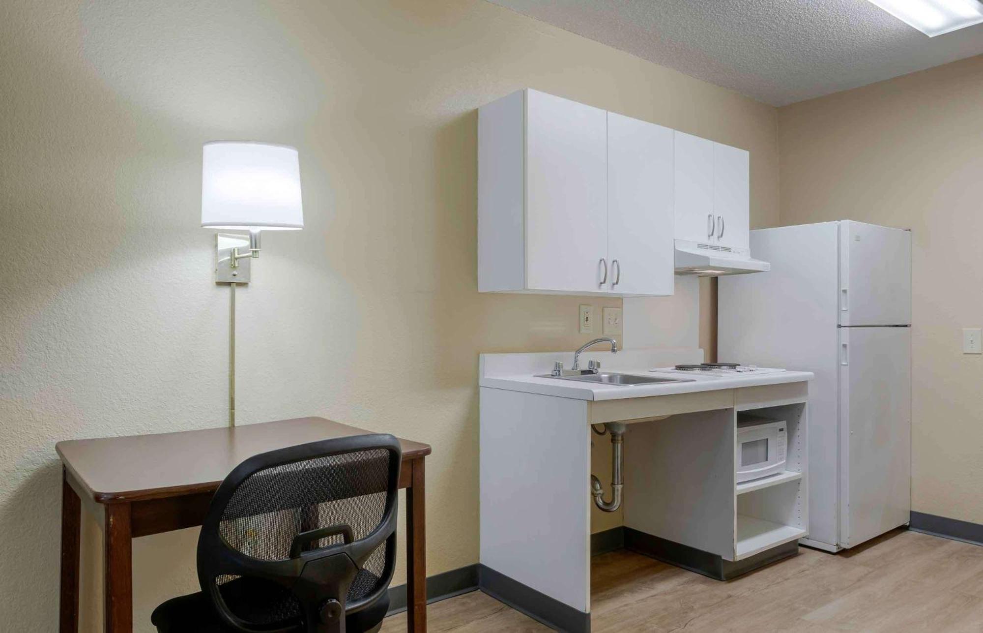 Extended Stay America Suites - Fort Lauderdale - Cypress Creek - Nw 6Th Way Buitenkant foto