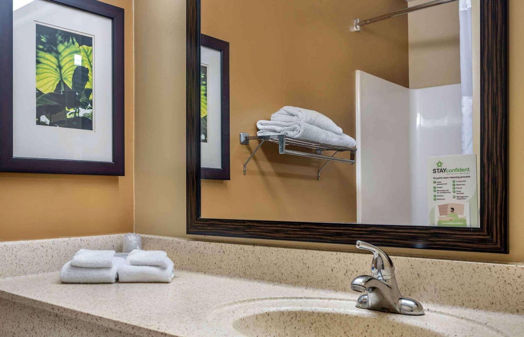 Extended Stay America Suites - Fort Lauderdale - Cypress Creek - Nw 6Th Way Buitenkant foto