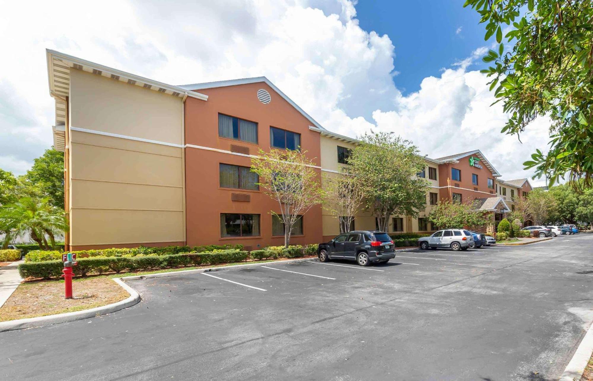 Extended Stay America Suites - Fort Lauderdale - Cypress Creek - Nw 6Th Way Buitenkant foto